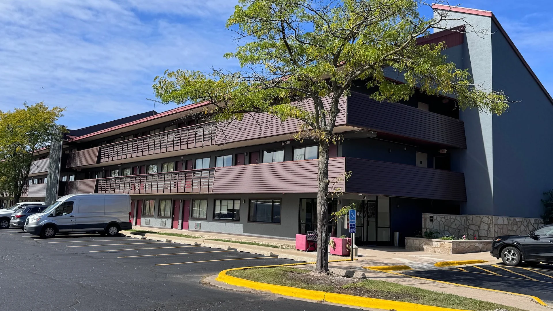 Super 8 by Wyndham Deerfield/Northbrook - hospitality for sale in northbrook, IL