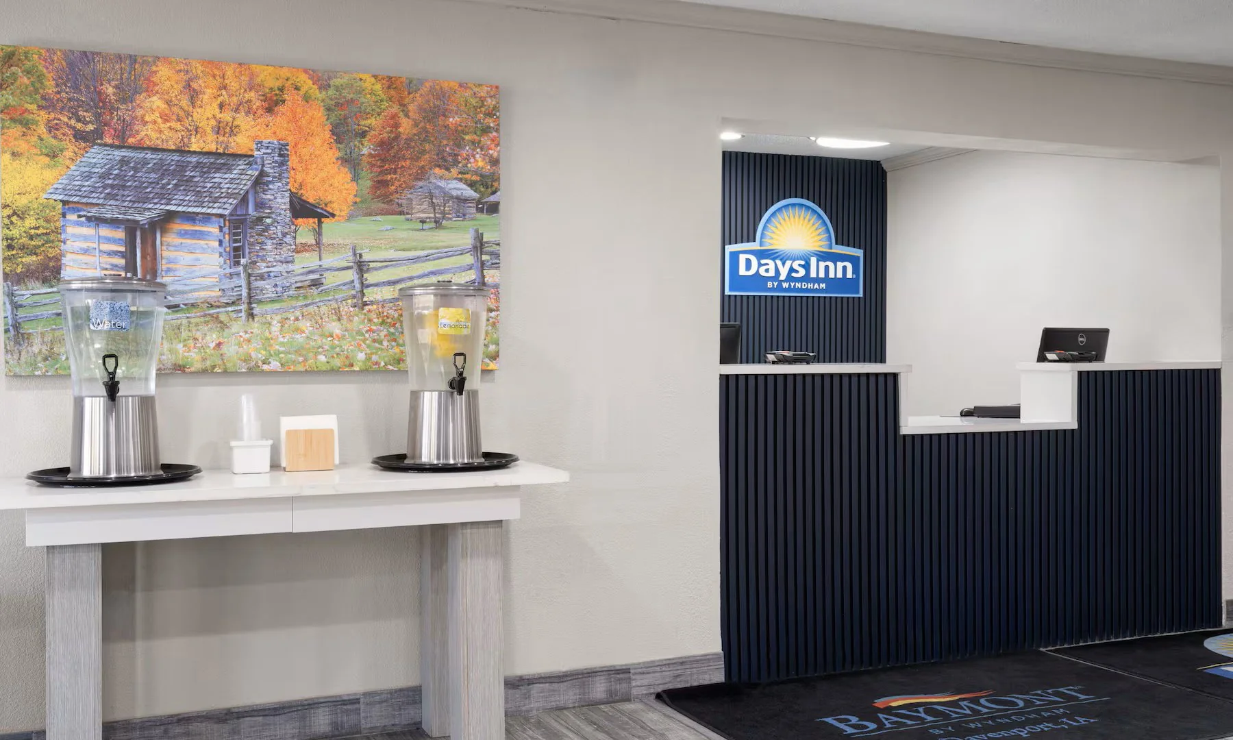 Baymont by Wyndham & Days Inn by Wyndham Davenport — Sale in Davenport, IA, photo 3 of 4