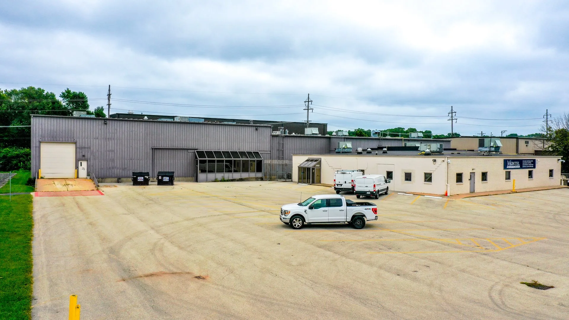 Vacant Industrial | Winnebago County — Sale in Loves Park, IL, photo 1 of 2