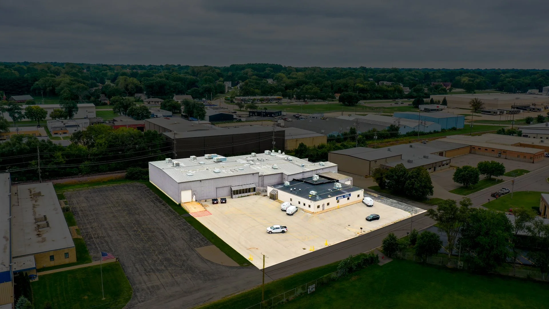 Vacant Industrial | Winnebago County — Sale in Loves Park, IL, photo 2 of 2