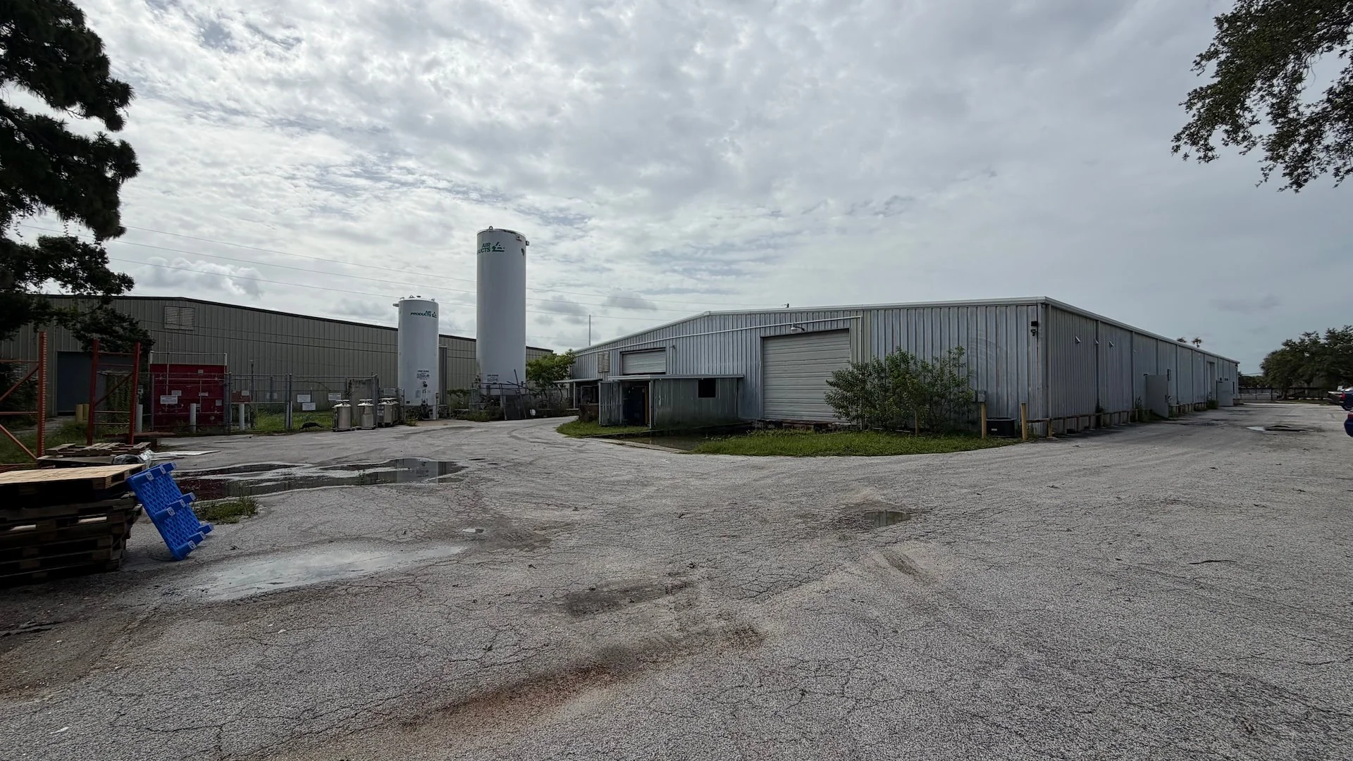 Amglo Halogen Division — Sale in Largo, FL, photo 3 of 4
