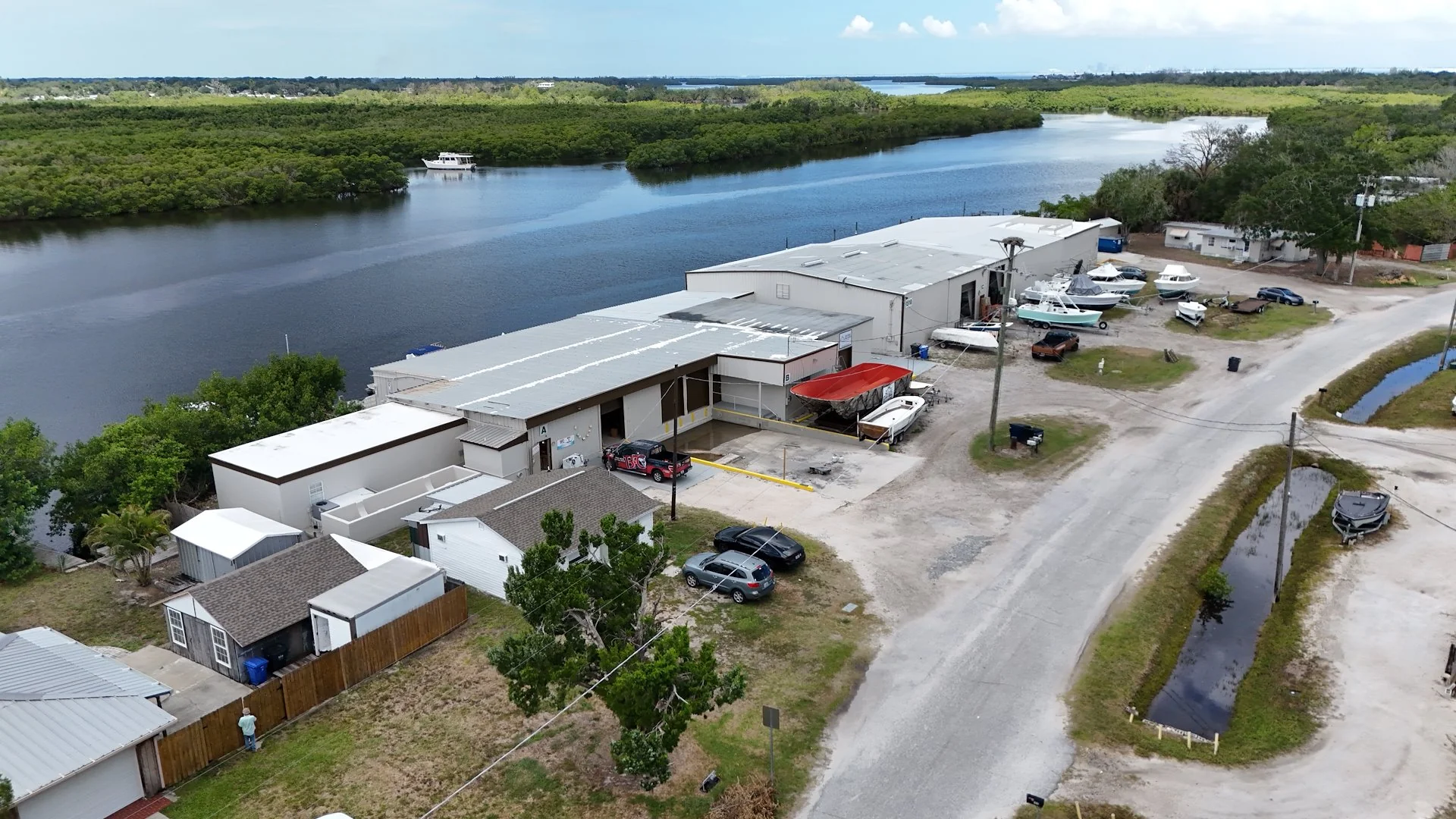 Ruskin Waterfront Small Bay / Redevelopment Site — Sale in Ruskin, FL, photo 4 of 8