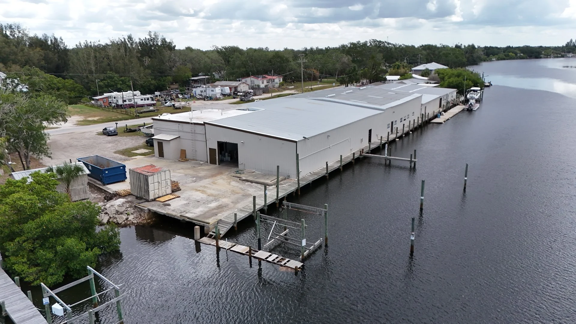 Ruskin Waterfront Small Bay / Redevelopment Site — Sale in Ruskin, FL, photo 7 of 8