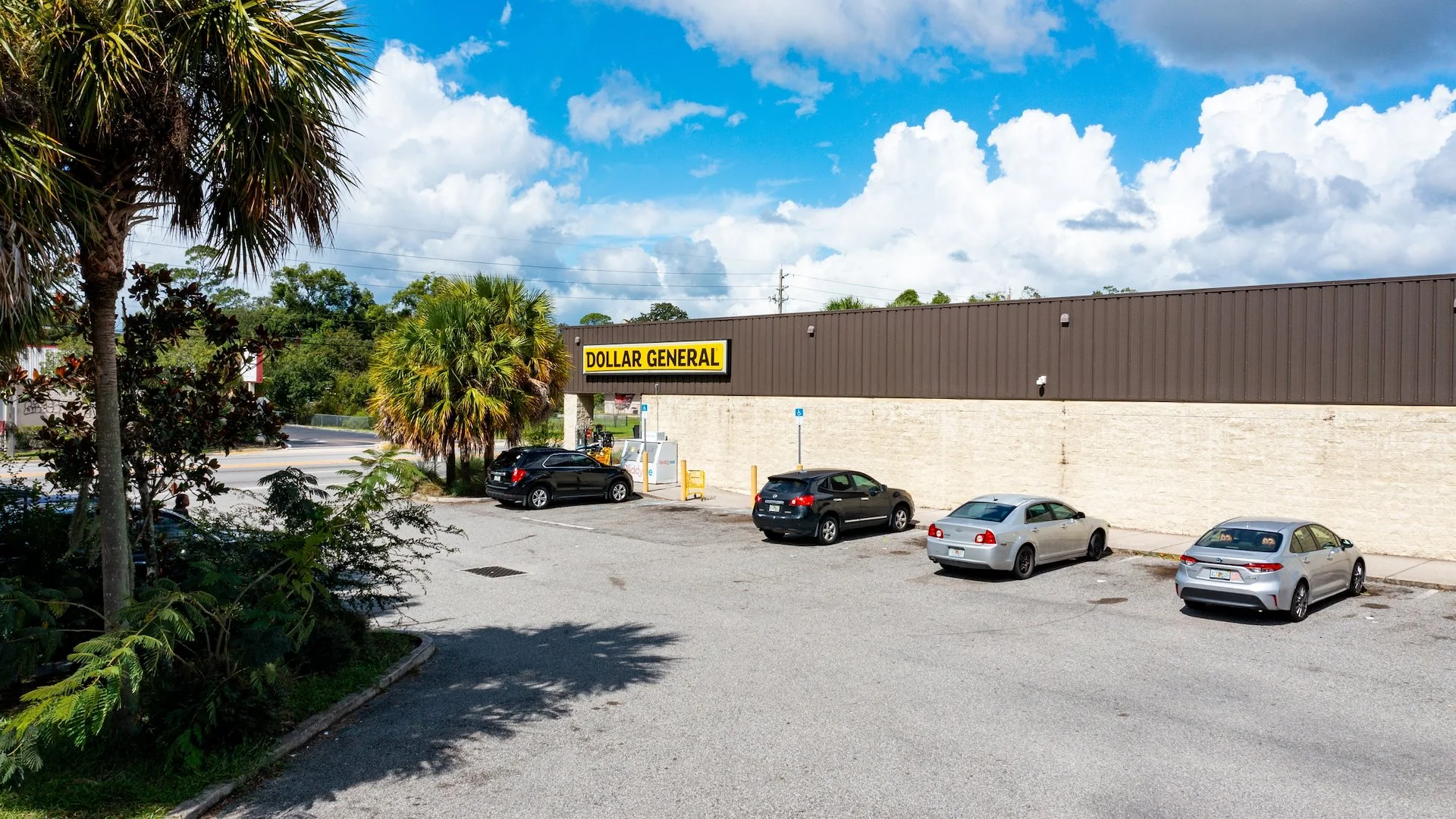 Dollar General | Jacksonville, FL — Sale in Jacksonville, FL, photo 6 of 6