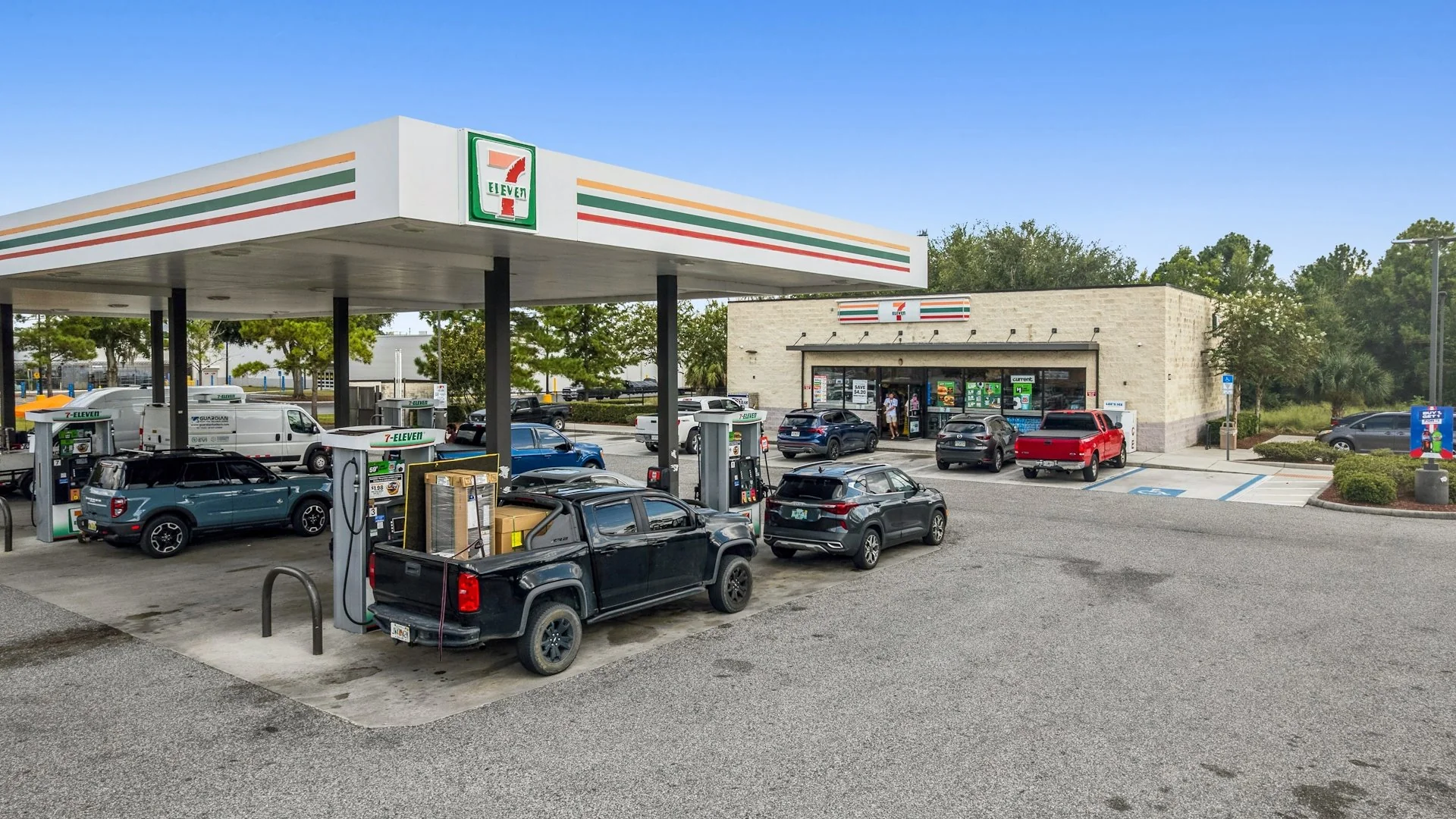 7Eleven — Sale in Orlando, FL, photo 1 of 1