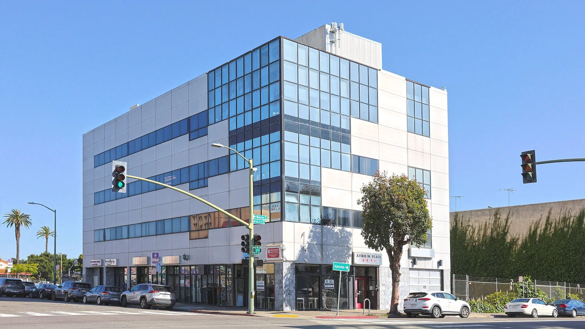 Atrium Plaza — Sale in Oakland, CA, photo 1 of 6