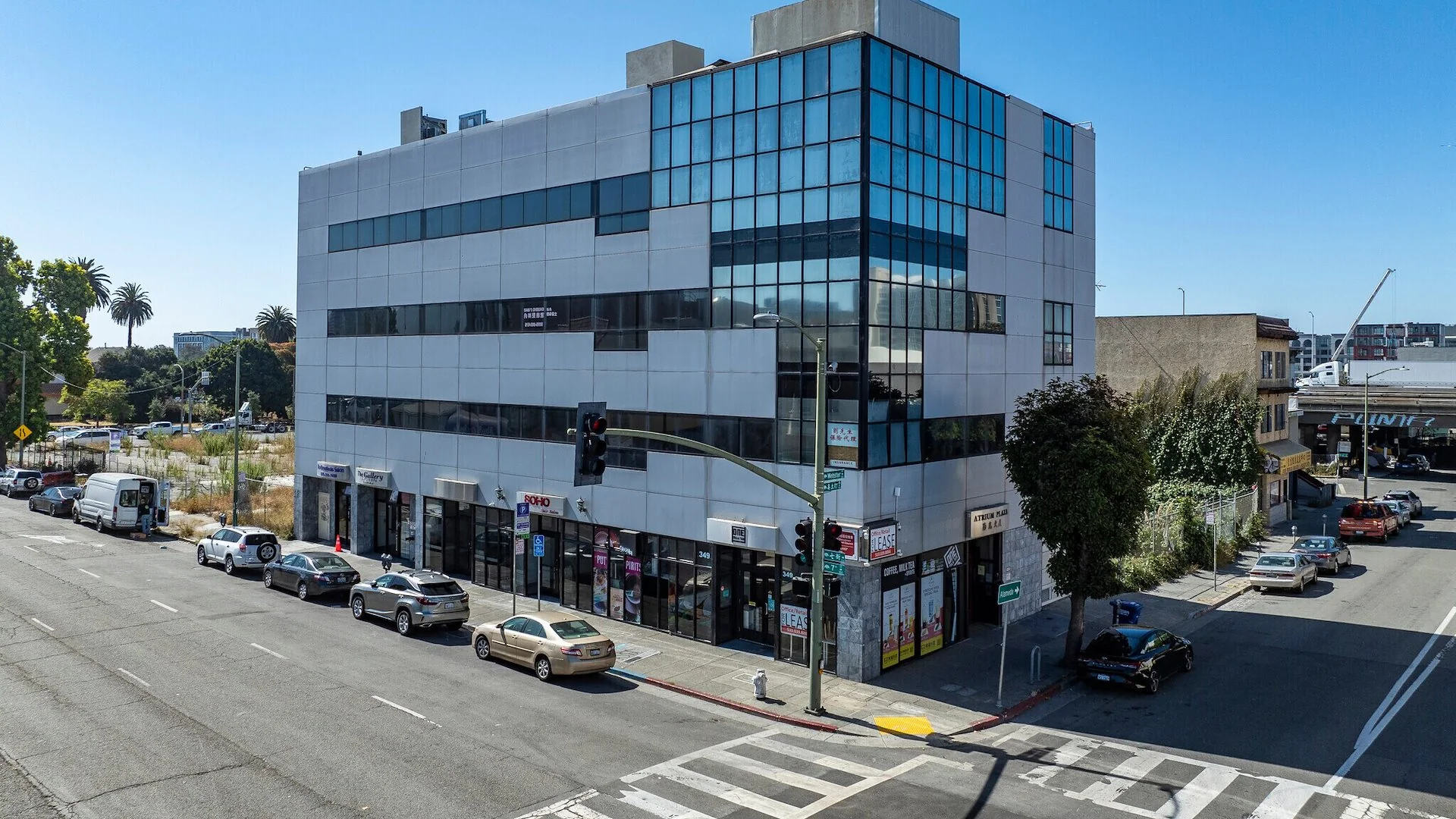 Atrium Plaza — Sale in Oakland, CA, photo 3 of 6
