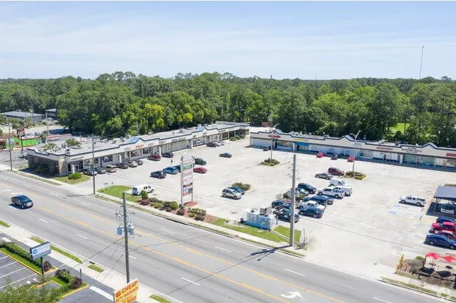 University Center South Shopping Center — Sale in Jacksonville, FL, photo 1 of 2