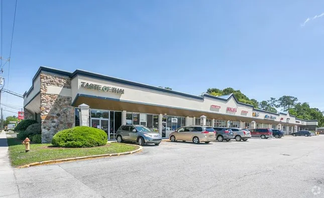University Center South Shopping Center — Sale in Jacksonville, FL, photo 2 of 2