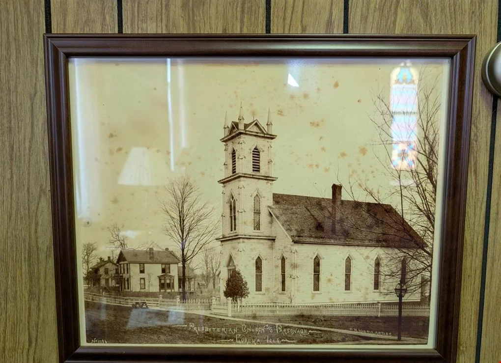 101 N Major St — Sale in Eureka, IL, photo 4 of 8