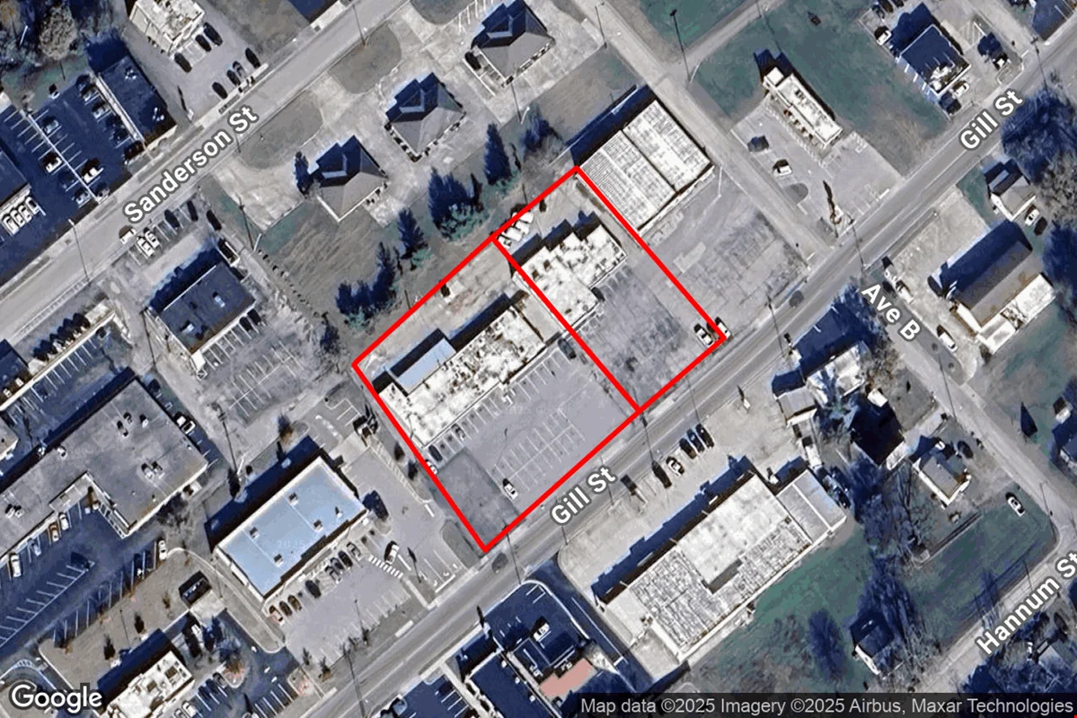 322-334 Gill St - Salon / Commercial — Lease in Alcoa, TN, photo 5 of 8