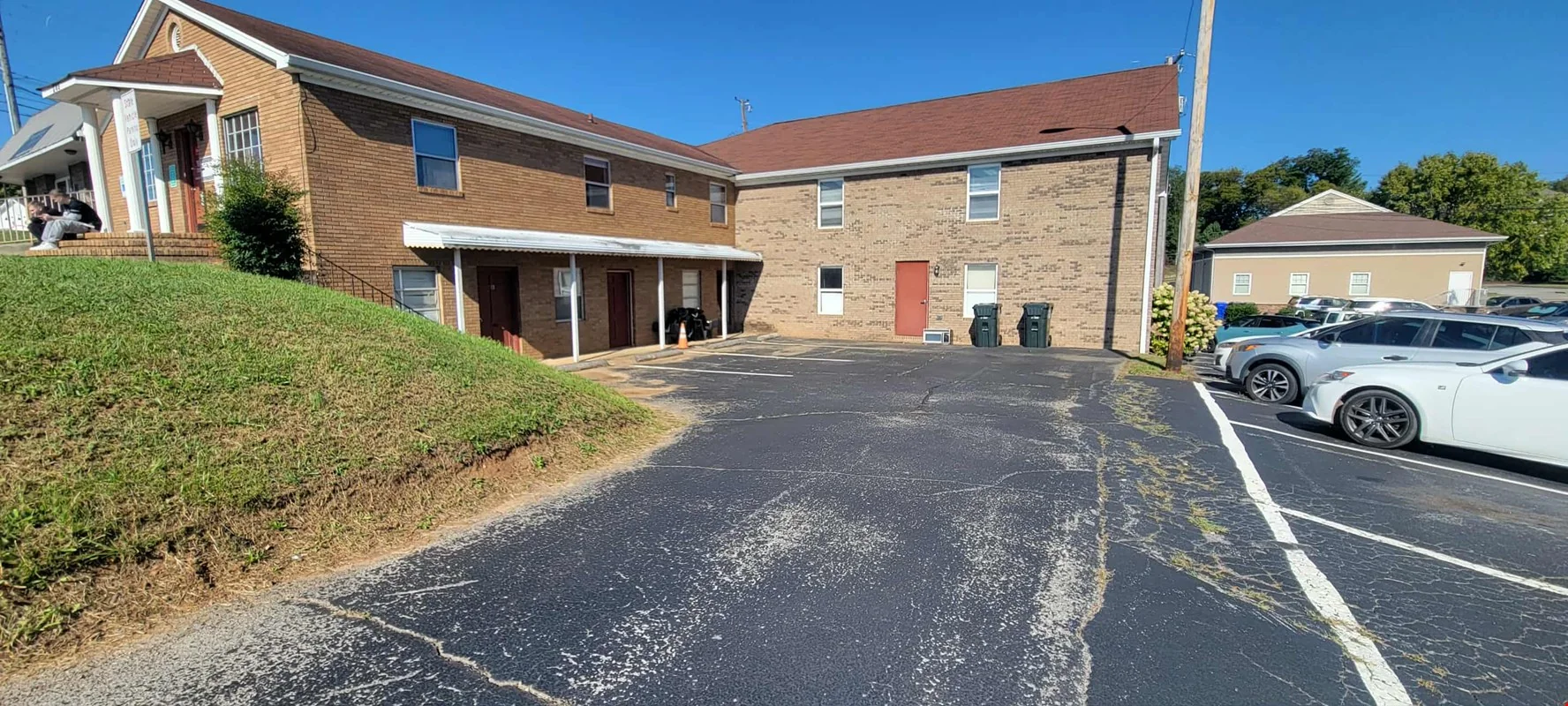209 E Main St — Lease in Morristown, TN, photo 5 of 8