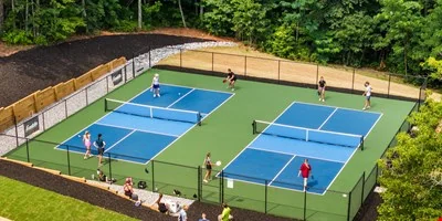 15 Bedroom Hospitality Venue in North Georgia Mountains — Sale in Sautee Nacoochee, GA, photo 7 of 8