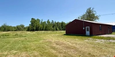 2879 Ashmun Street — Sale in Sault Ste. Marie, MI, photo 2 of 8