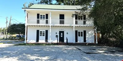 Gonzales Office 134 W Mabel St - office for sale in gonzales, LA
