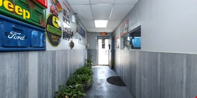 Mechanic Shop — Sale in Orlando, FL, photo 5 of 8