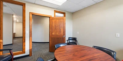 1915 Plaza Dr — Lease in Eagan, MN, photo 2 of 8