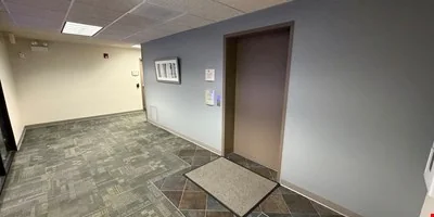 1845 E Rand Rd — Lease in Arlington Heights, IL, photo 3 of 8