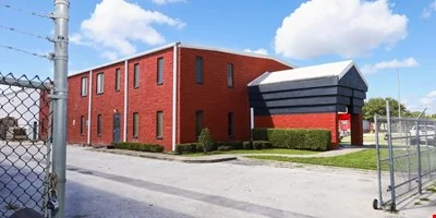 Warehouse | Office Space — Lease in Orlando, FL, photo 3 of 8