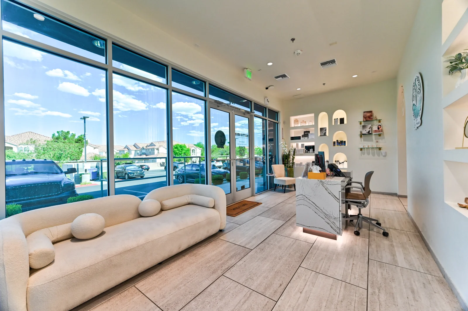 5770 S. Durango Drive — Sale in Las Vegas, NV, photo 3 of 8