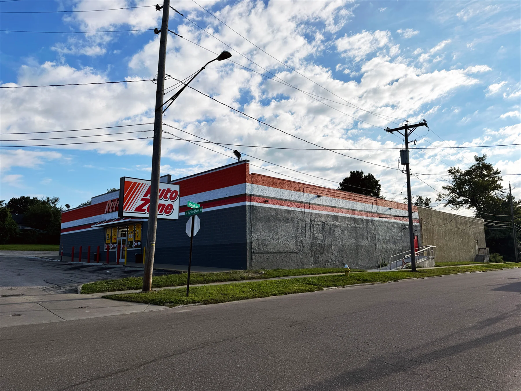 Industrial in Akron, OH — Lease in Akron, OH, photo 2 of 7