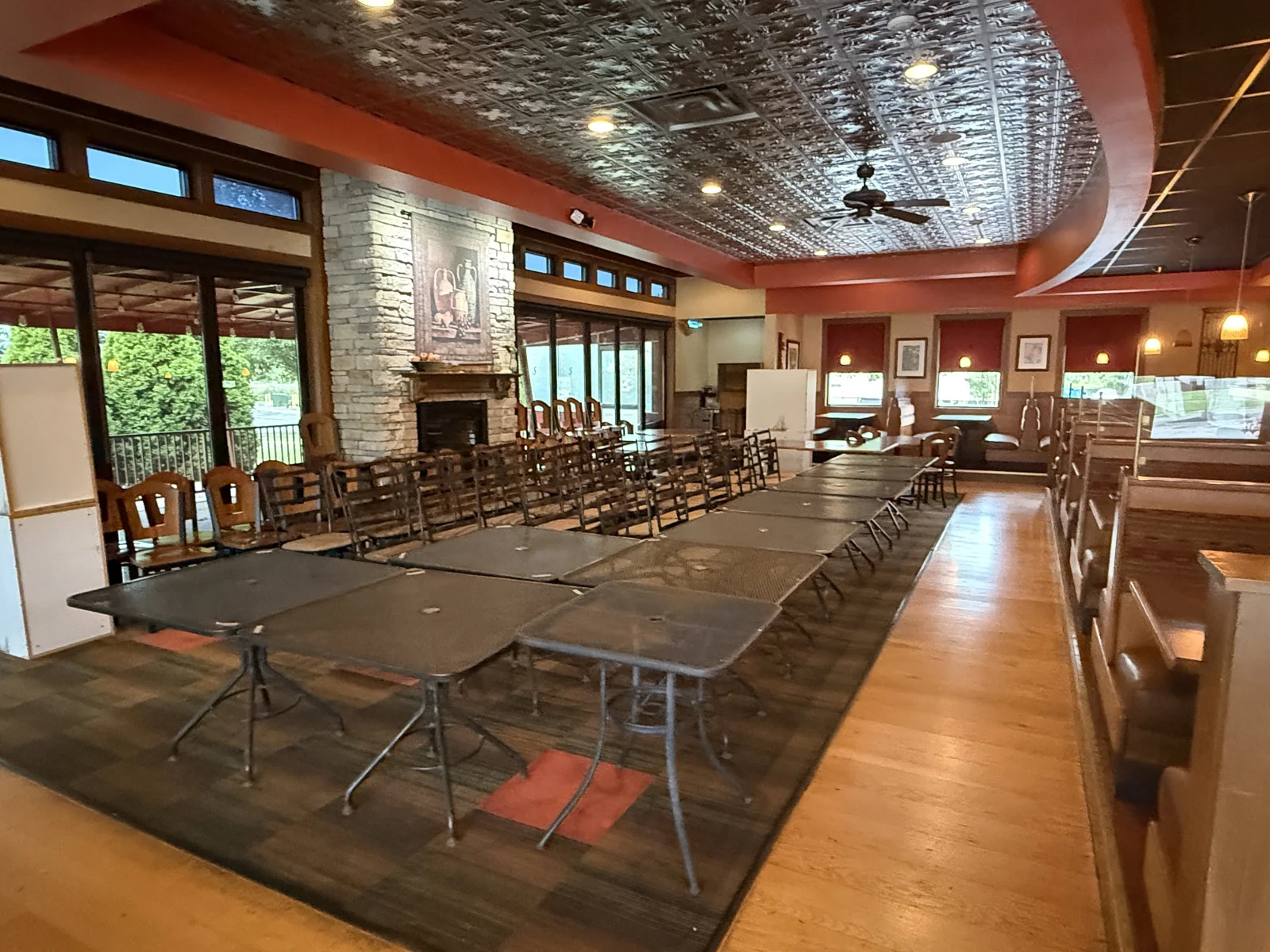 Former Sorrento Restaurant — Sale in Sheffield, OH, photo 6 of 8