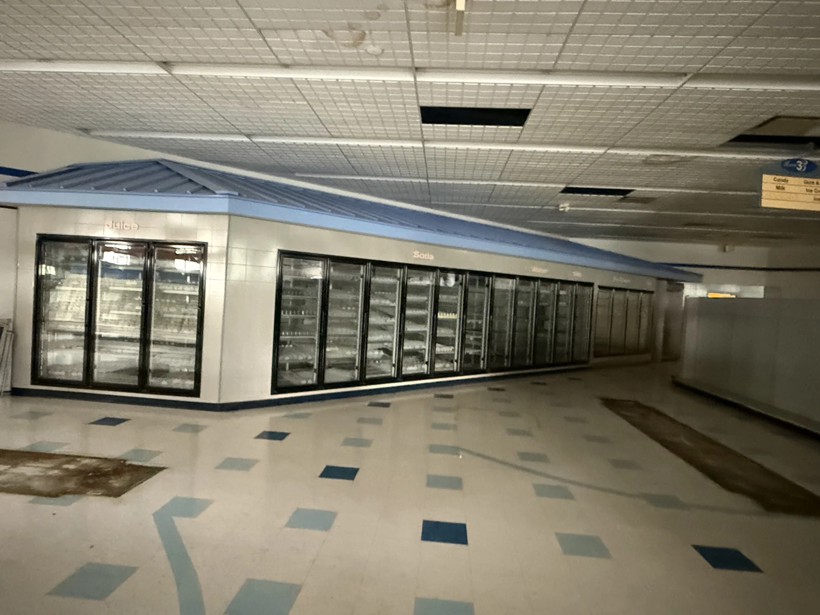 Former Rite Aid Available! — Lease in Wellington, OH, photo 7 of 8