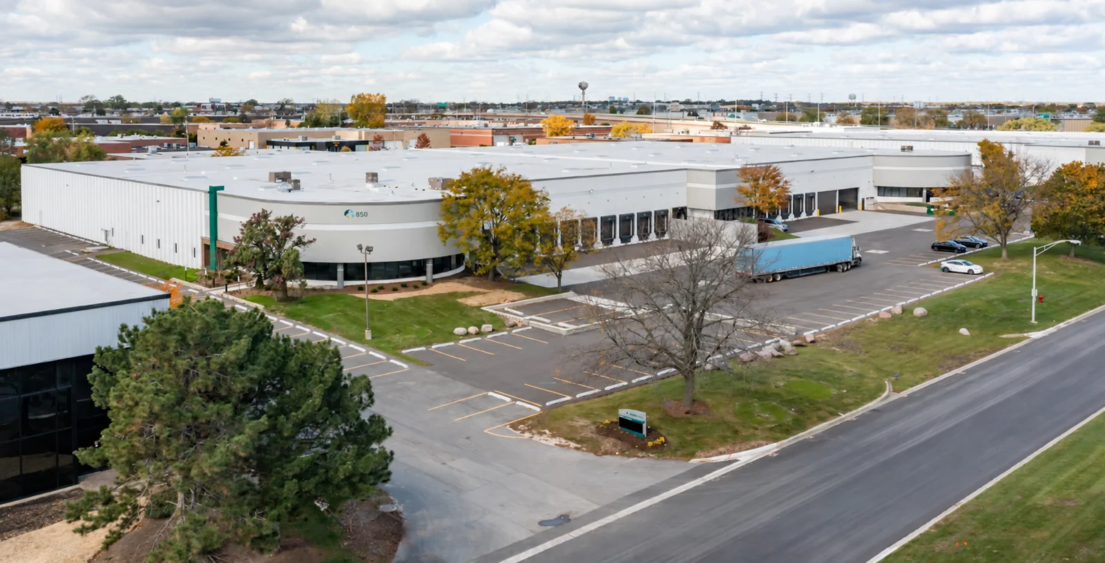 850 North Edgewood Avenue, Suite B — Lease in Wood Dale, IL, photo 1 of 1