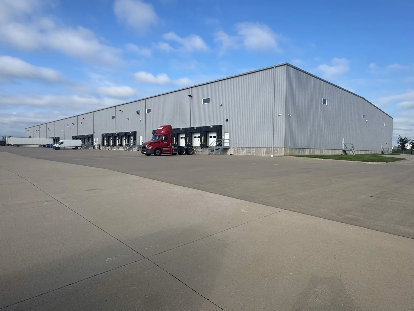 Midwest Commerce III — Lease in Cedar Rapids, IA, photo 2 of 3
