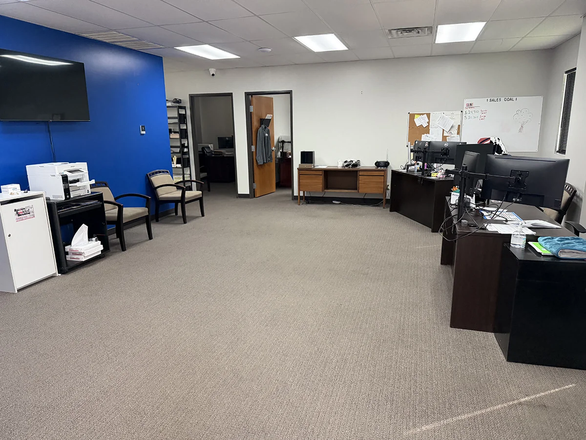 Pine Street Industrial Park — Lease in Tulsa, OK, photo 2 of 8