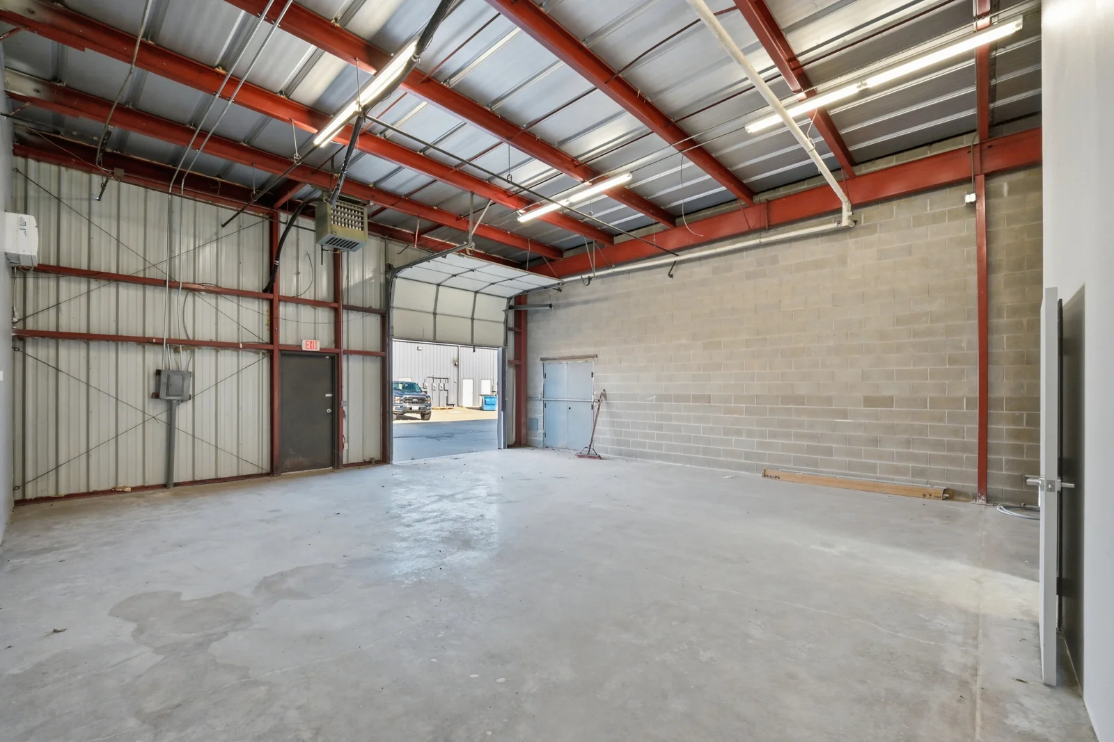 Sooner Business Park — Sale in Oklahoma City, OK, photo 7 of 8