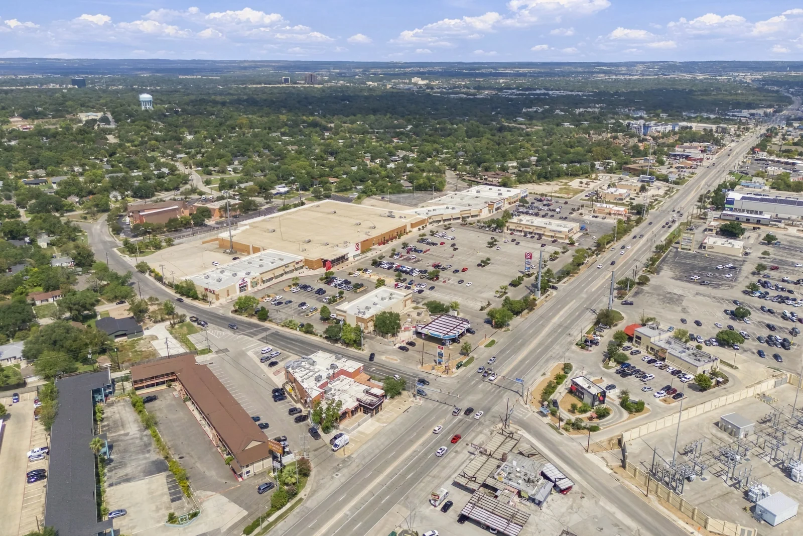Terrell Plaza — Lease in San Antonio, TX, photo 1 of 7