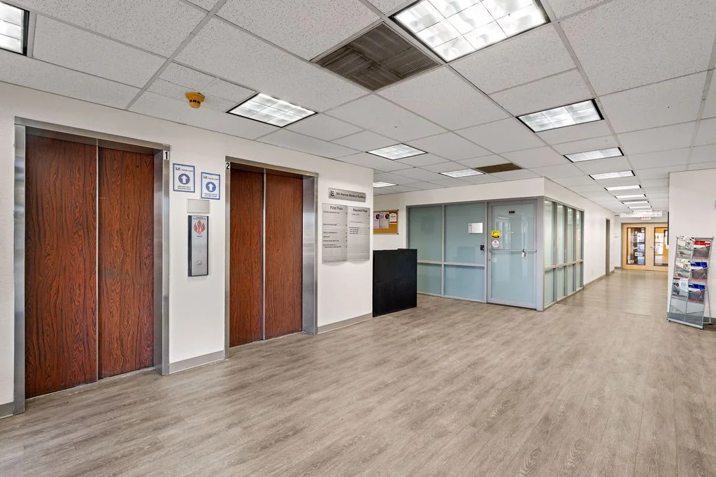19th Ave Medical Center — Lease in Phoenix, AZ, photo 2 of 8