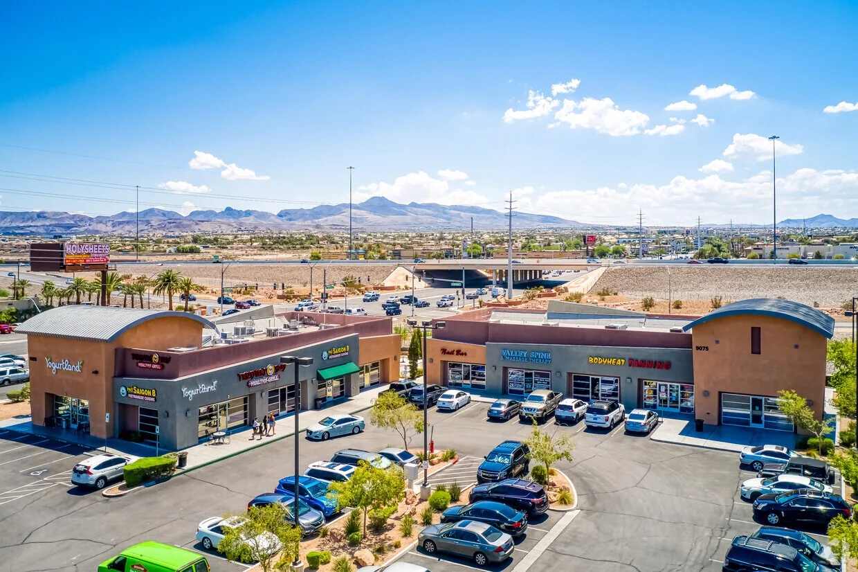 Beltway Corporate Retail Center — Lease in Las Vegas, NV, photo 1 of 2