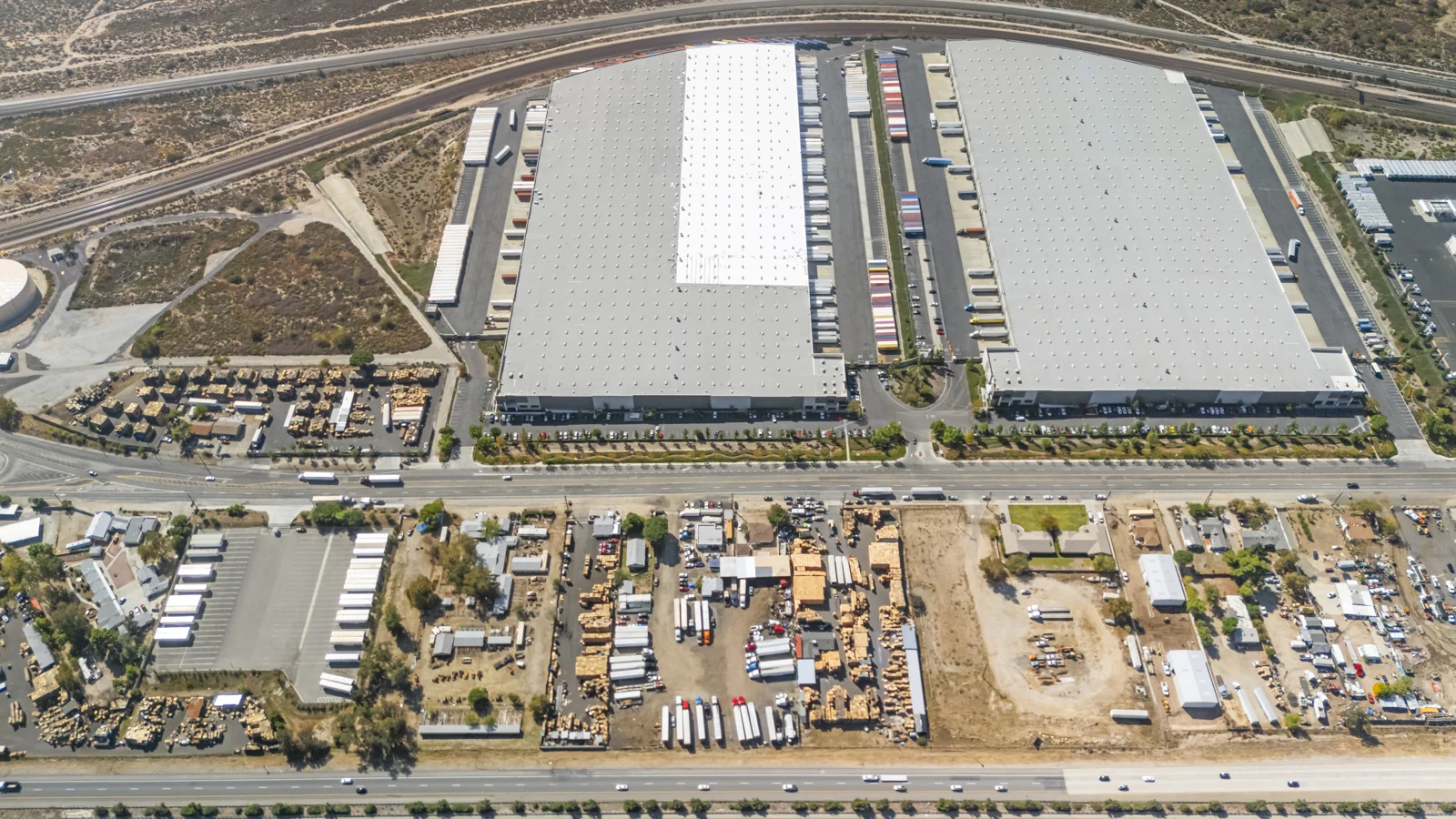 ±730,930 SF Industrial Building Plus an Additional… — Lease in San Bernardino, CA, photo 4 of 4