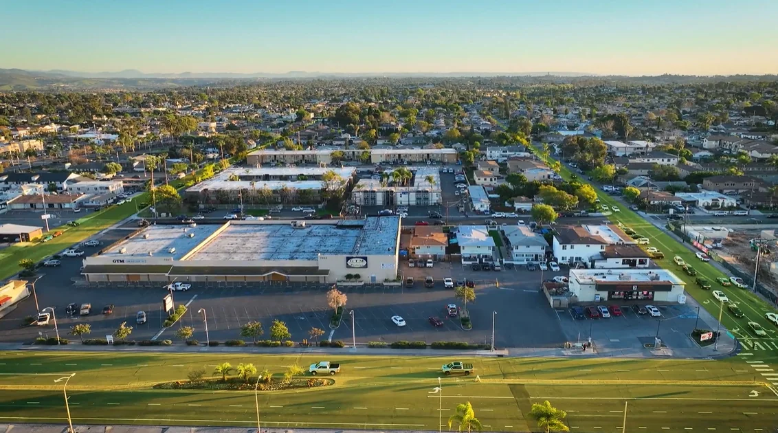 Retail in Lemon Grove, CA — Lease in Lemon Grove, CA, photo 1 of 3