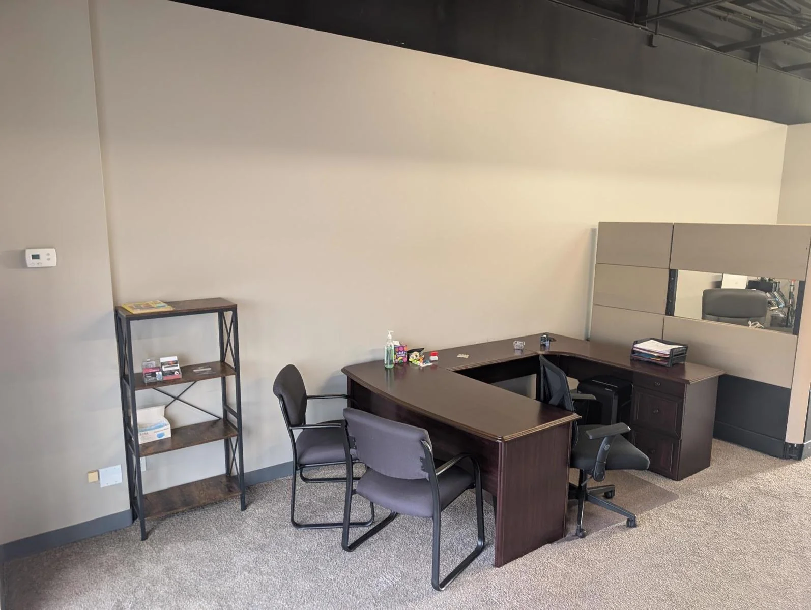 73-4976 Kamanu St Ste 107 — Lease in Kailua-Kona, HI, photo 2 of 4