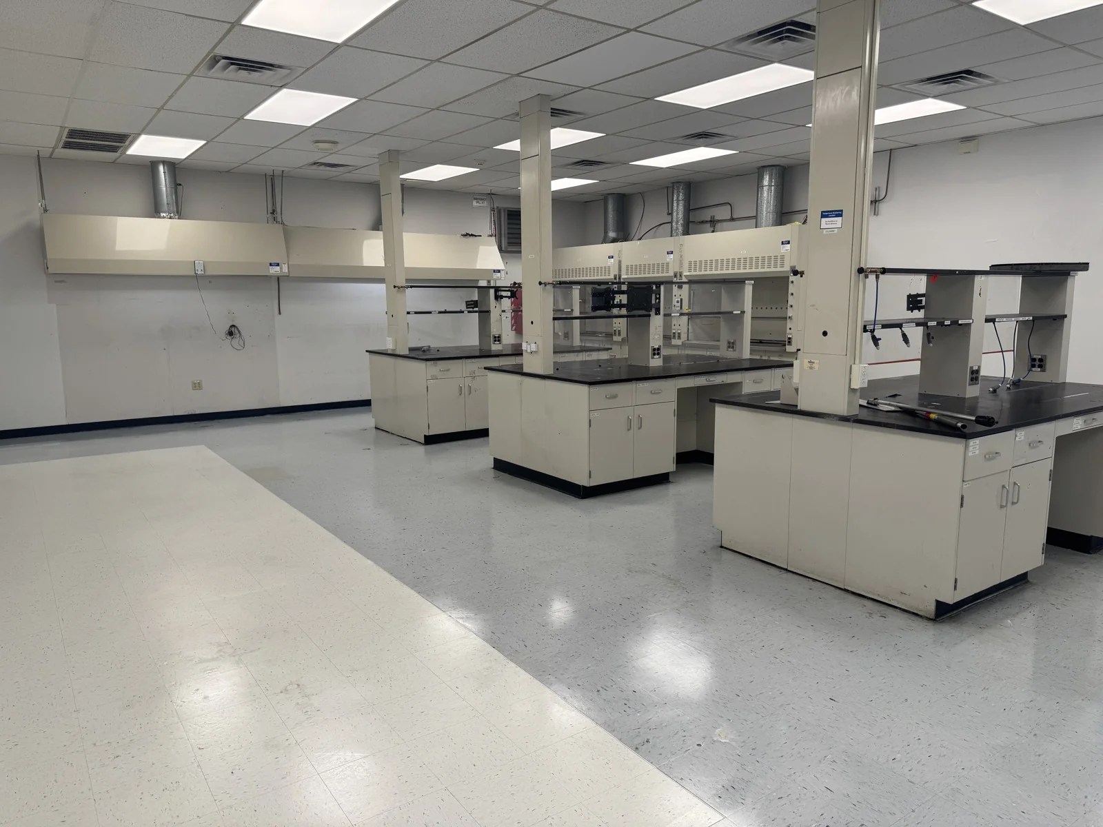 Industrial in North Chesterfield, VA — Sale in North Chesterfield, VA, photo 4 of 8