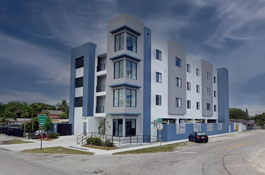 East 17 Apartments — Sale in Hialeah, FL, photo 1 of 8
