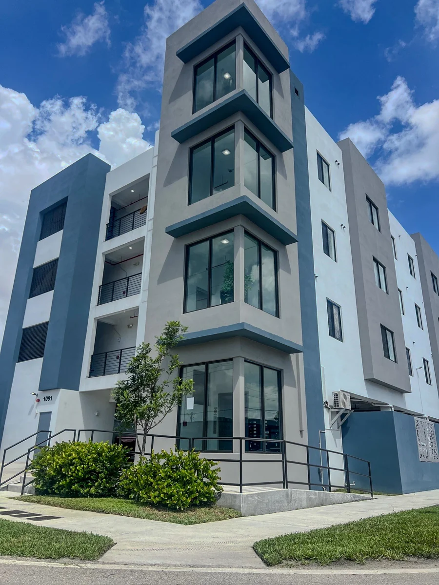 East 17 Apartments — Sale in Hialeah, FL, photo 3 of 8