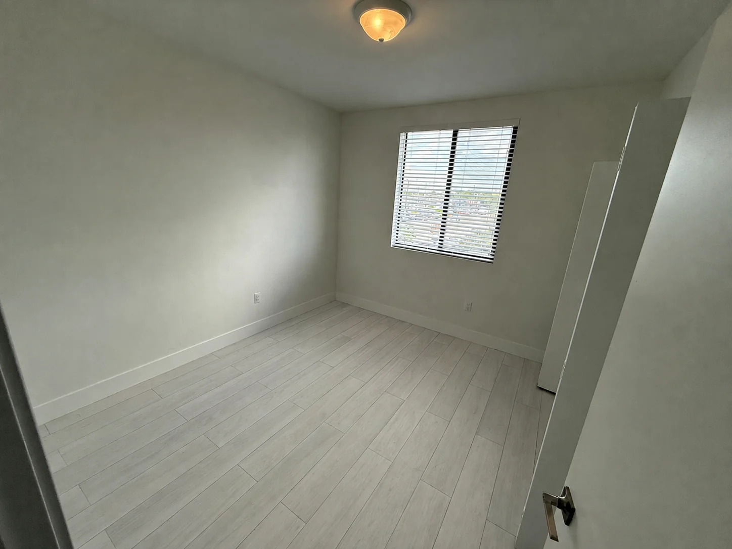 East 17 Apartments — Sale in Hialeah, FL, photo 6 of 8