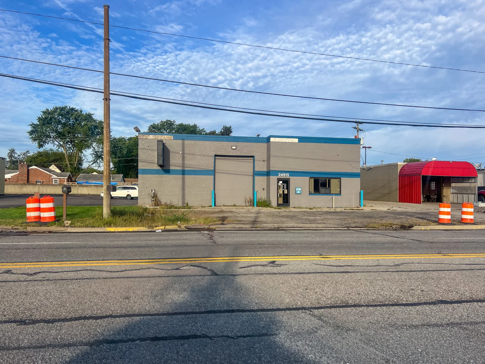 Retail in Warren, MI — Sale in Warren, MI, photo 1 of 1