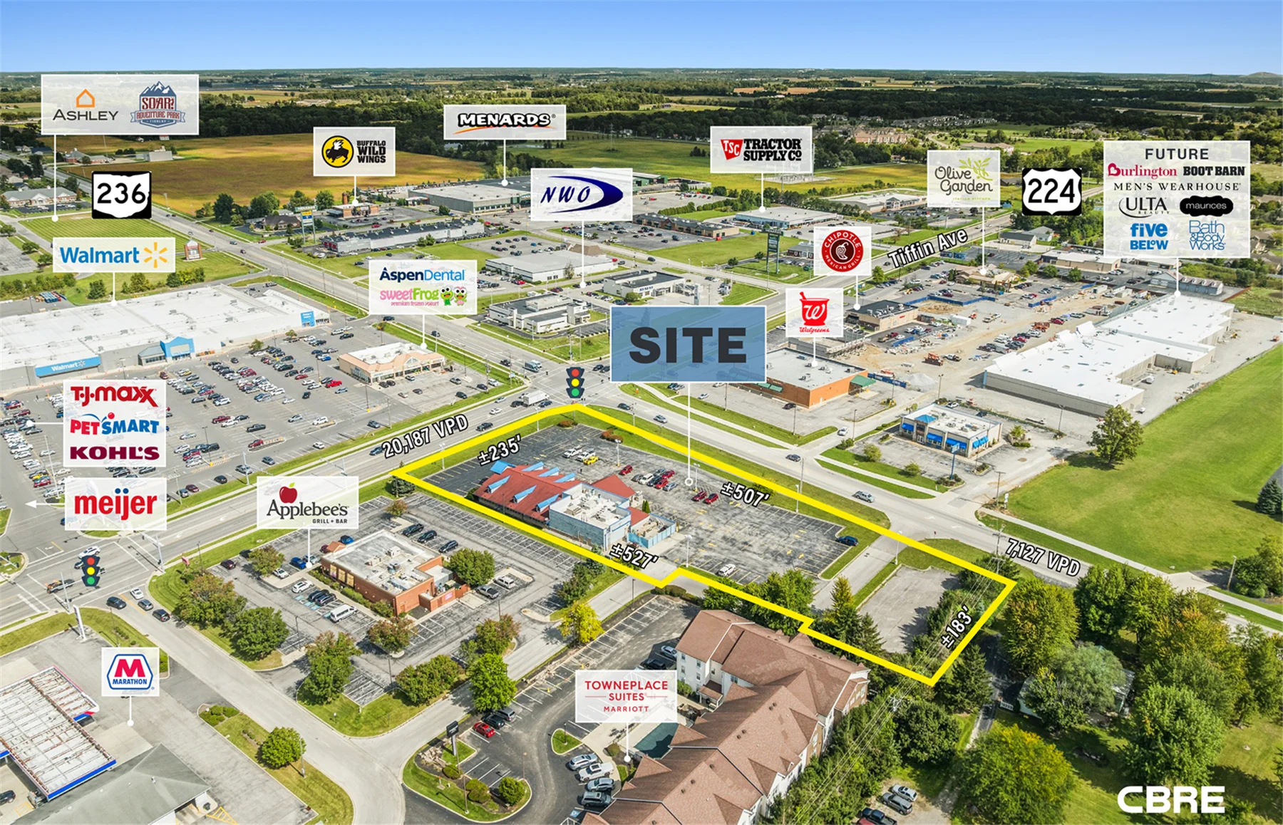 10,832 SF Restaurant on 2.42 Signalized Acres — Sale in Findlay, OH, photo 3 of 8