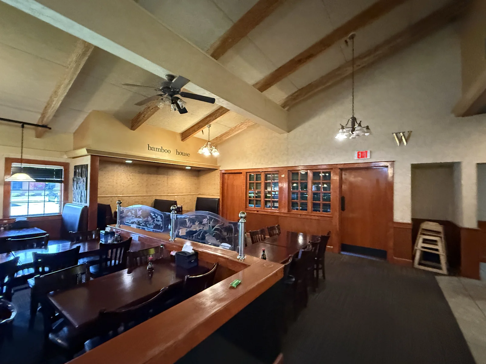 10,832 SF Restaurant on 2.42 Signalized Acres — Sale in Findlay, OH, photo 7 of 8