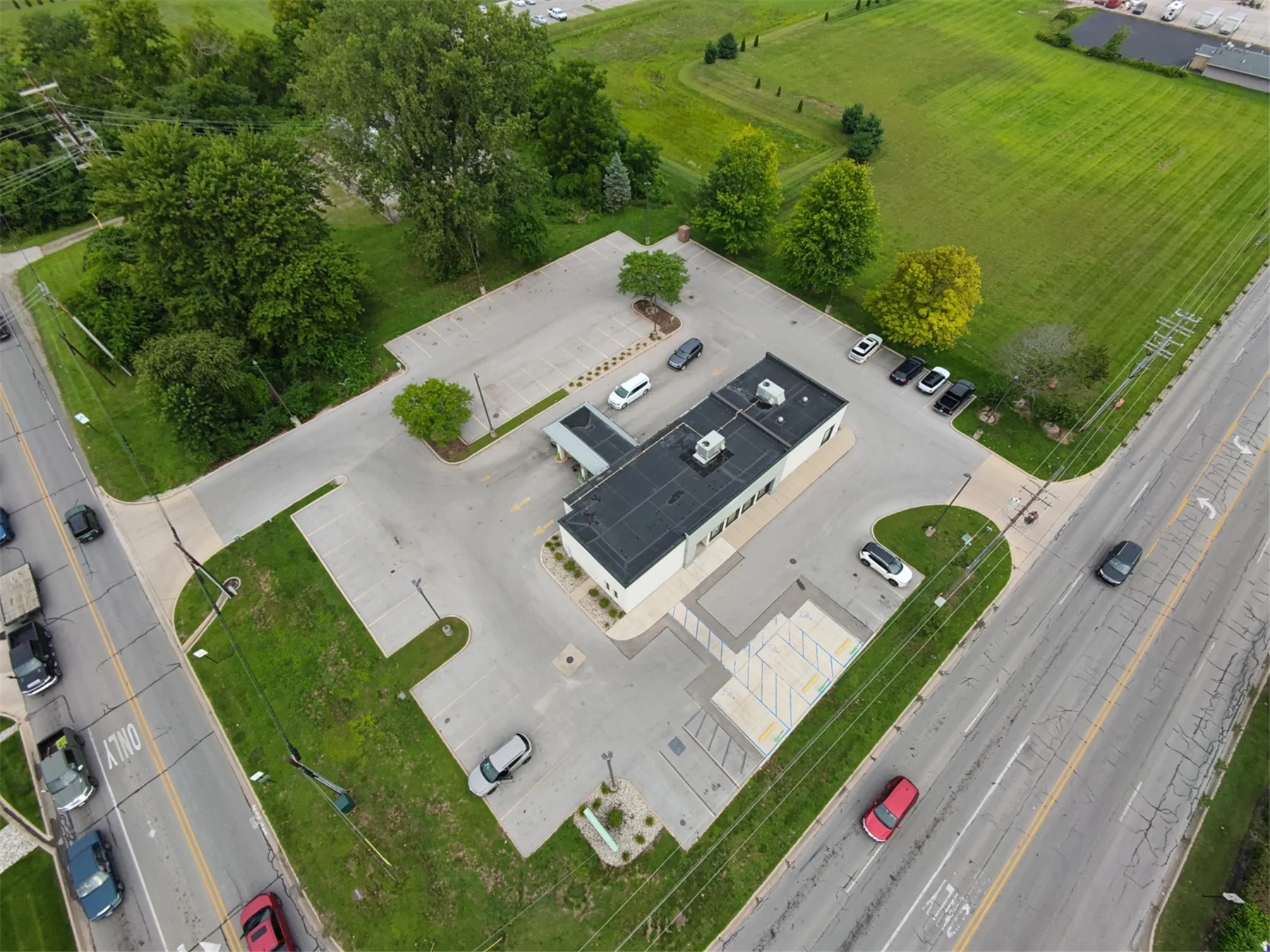 2,138 SF Retail Building on 1.70 AC Corner Parcel — Sale in Temperance, MI, photo 2 of 4
