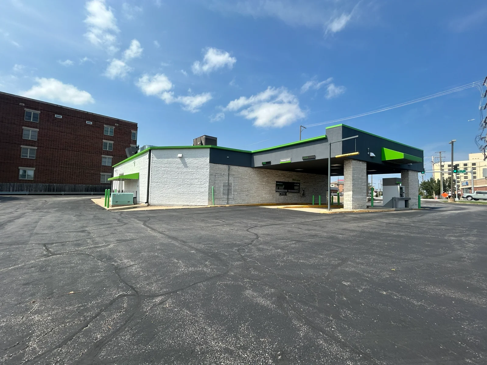 4,100 SF Freestanding Retail Building with Drive-Thru — Sale in Schiller Park, IL, photo 2 of 5