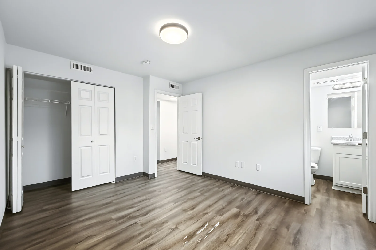 Northview Apartments — Sale in Cedar Rapids, IA, photo 6 of 8