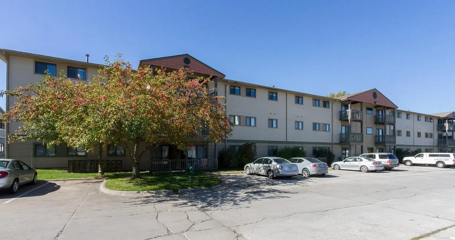 James Place Apartments — Sale in Ames, IA, photo 1 of 8