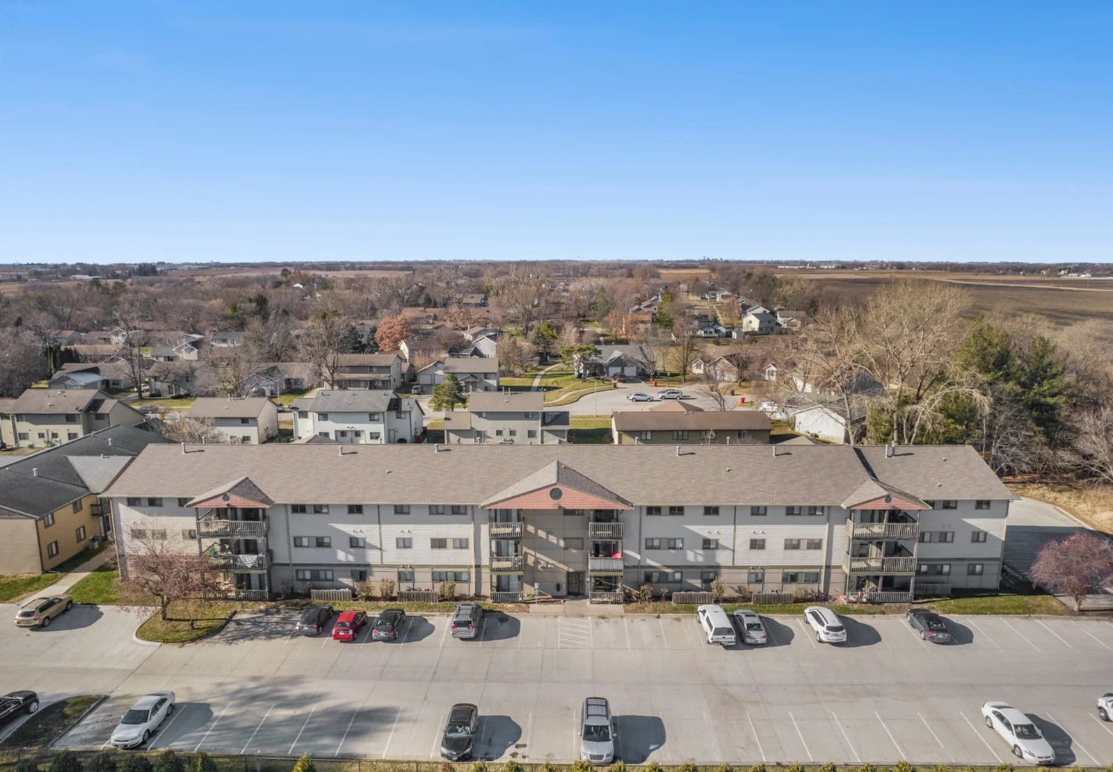 James Place Apartments — Sale in Ames, IA, photo 2 of 8