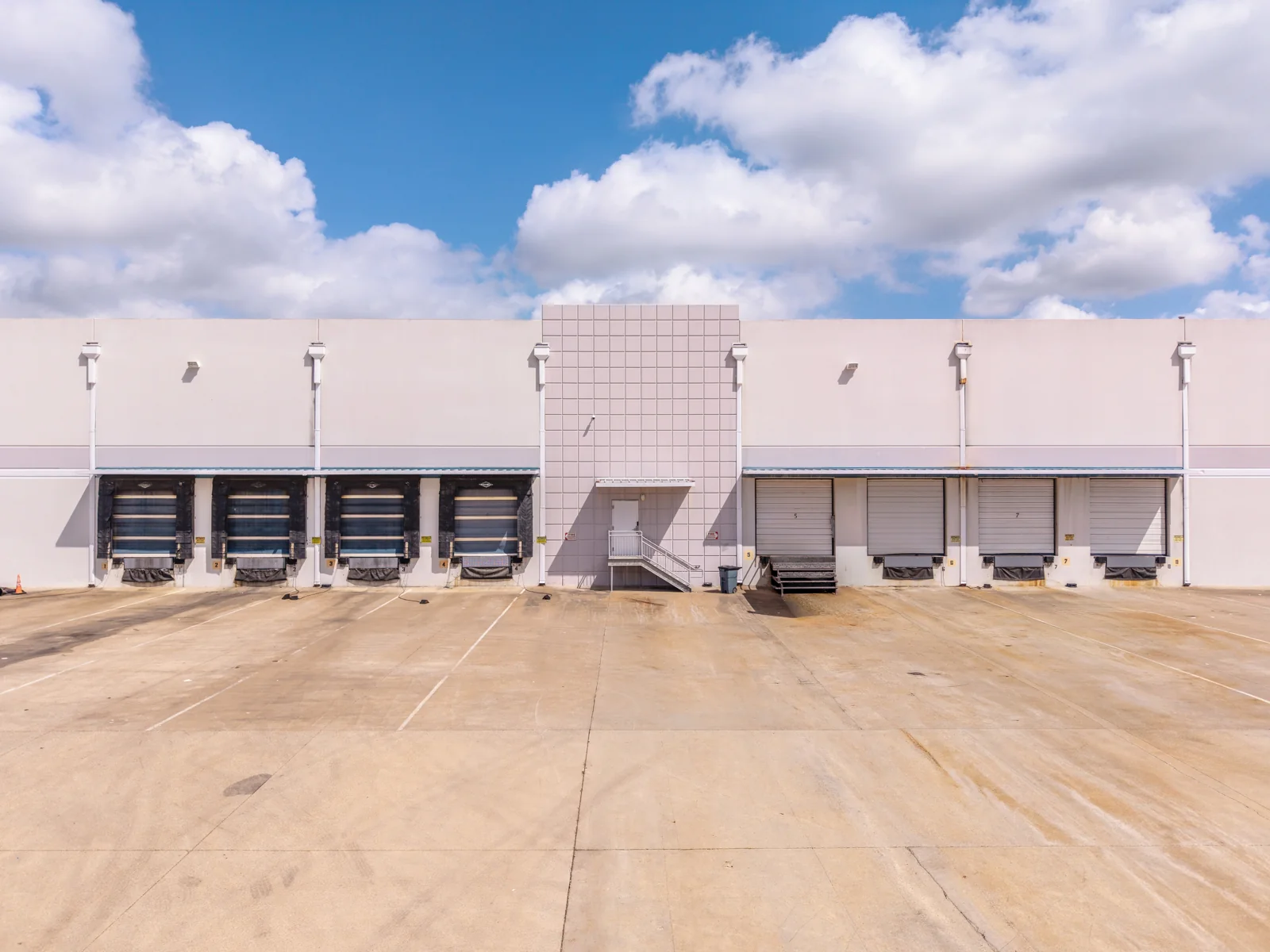 Industrial in Dallas, TX — Sale in Dallas, TX, photo 2 of 2